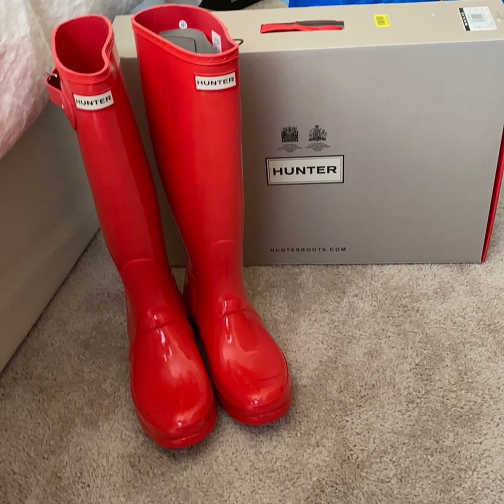 COPY - Hunter Coral Tall Gloss Rain Boots Size 9